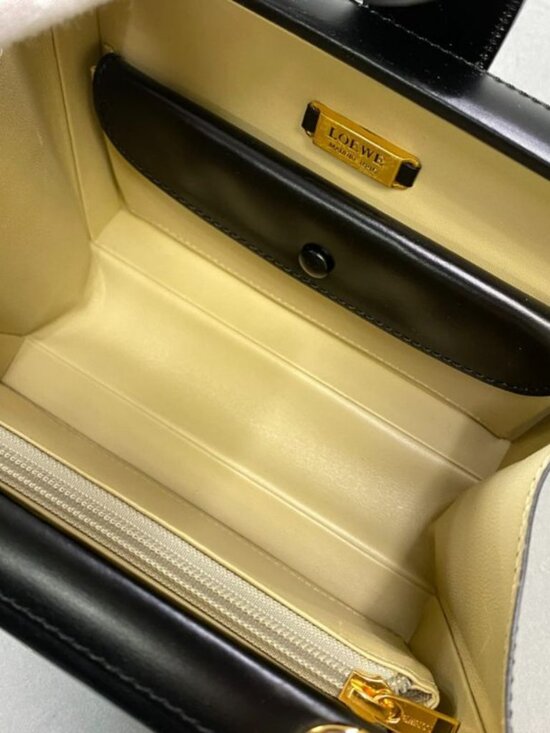 Loewe Vintage Handbag Anagram Logo Black Leather Bag - Picture 10 of 10